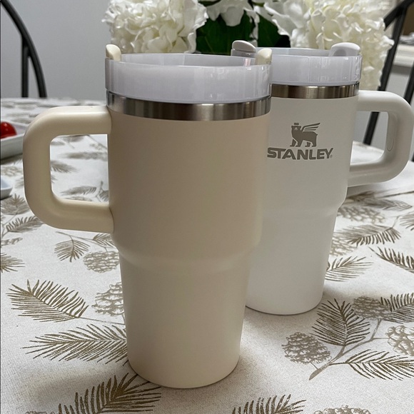 Stanley Cream and White Mugs with handles - Picture 5 of 15
